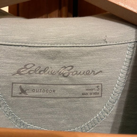 Eddie Bauer light green front pockets 100% cotton long sleeve t-shirt, size S - Picture 4 of 5